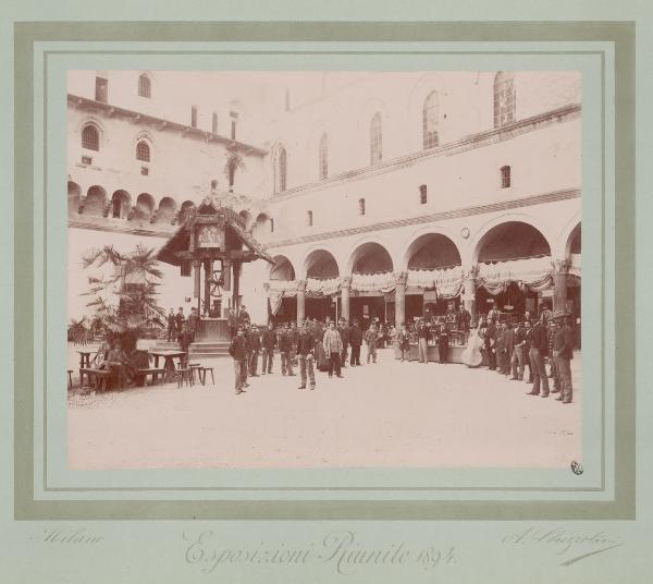 Milano - Esposizioni Riunite del 1894 - Castello Sforzesco - Cortile della Rocchetta