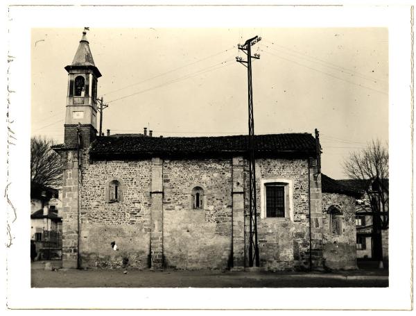 Borgomanero - Chiesa di S. Leonardo. Veduta del fianco destro (XII sec).