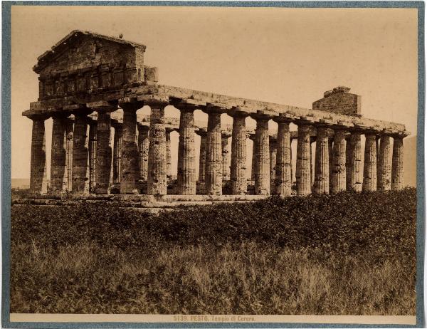 Paestum - Tempio di Cerere. Veduta.