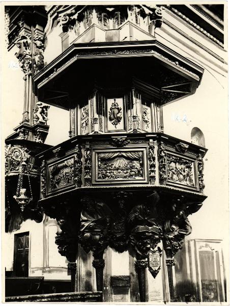 Varese - Chiesa di S. Vittore. Bernardo Castelli, pulpito in legno scolpito (1675 ca.).