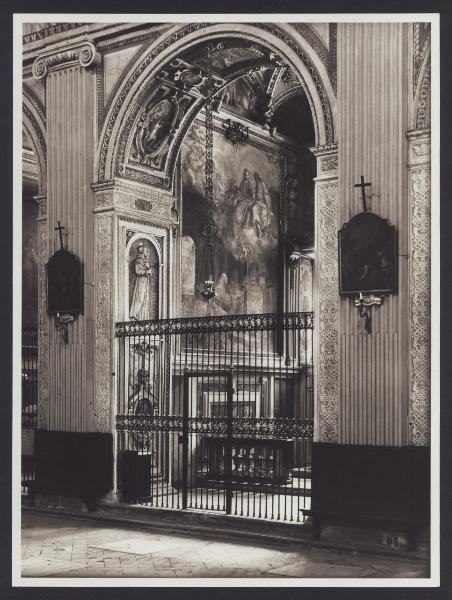 Milano - Chiesa di S. Angelo. Veduta di scorcio della terza cappella a destra.