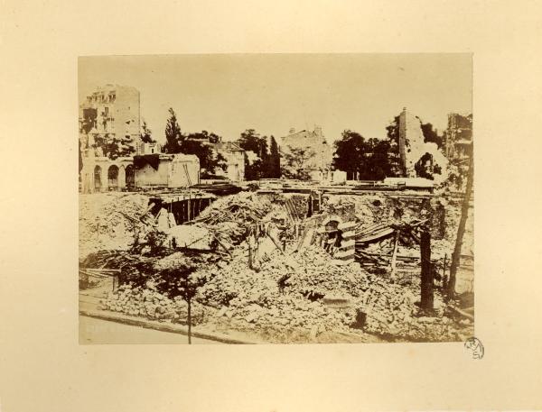 Parigi - Stazione d'Auteuil - Rovine dopo gli incendi del 1871