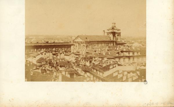 Milano - Chiesa di S. Fedele - Facciata, lato destro e tribuna