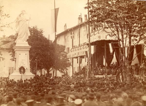 Milano - Piazza Mentana