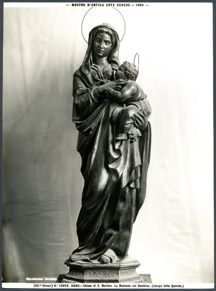 Siena - Chiesa di S. Martino. Jacopo della Quercia, Madonna con Bambino, statua lignea dorata.