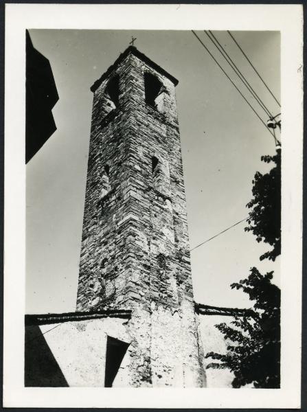 Belgirate - Chiesa Vecchia. Veduta del campanile.