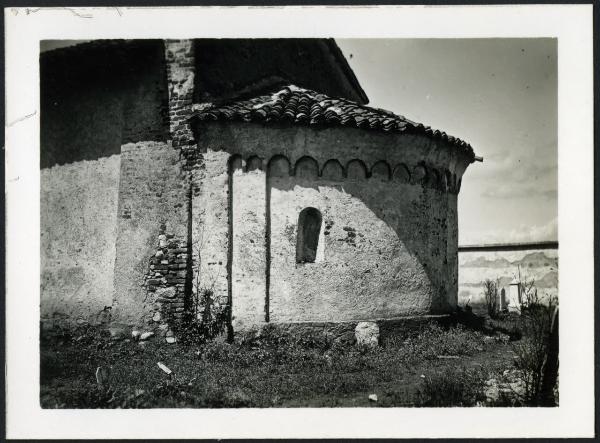 Caltignaga - Oratorio di S. Salvatore. Esterno, veduta laterale dell'abside.