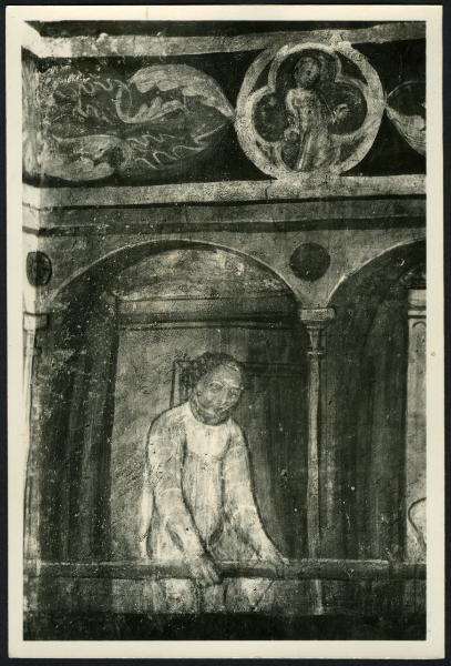 Bolzano - Castel Roncolo. Stua da Bagno, figura di persona affacciata al loggiato, particolare di affresco (XV sec.).