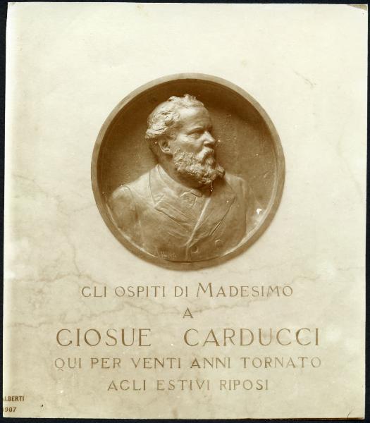 Madesimo. Achille Alberti, lapide commemorativa di Giosuè Carducci, particolare (1907).