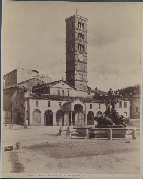 Roma - Chiesa di Santa Maria in Cosmedin - Facciata e campanile