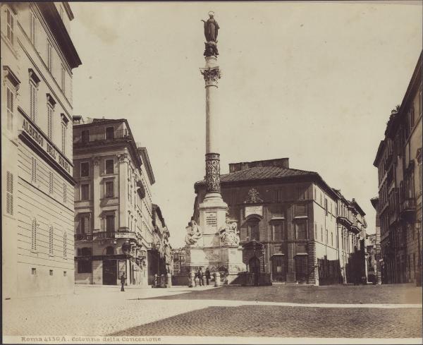 Roma - Piazza di Spagna - Palazzo di Propaganda Fide e colonna dell'Immacolata Concezione