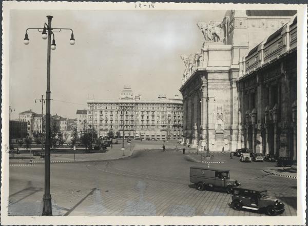 Milano - Piazza Duca d'Aosta - Stazione Centrale e Hotel Gallia