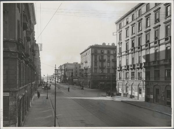 Milano - Viale Regina Giovanna