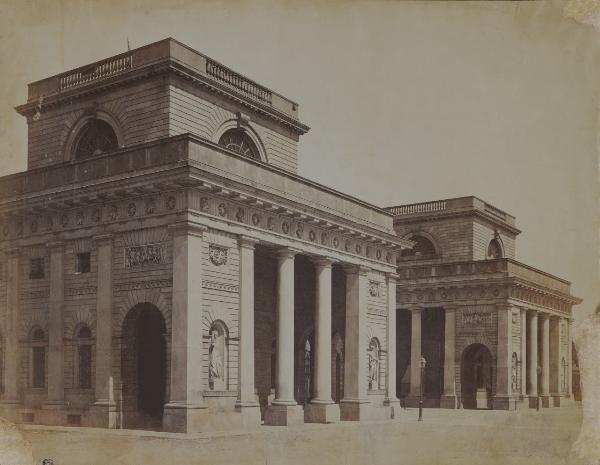 Milano - Porta Venezia (già Porta Orientale) - Caselli