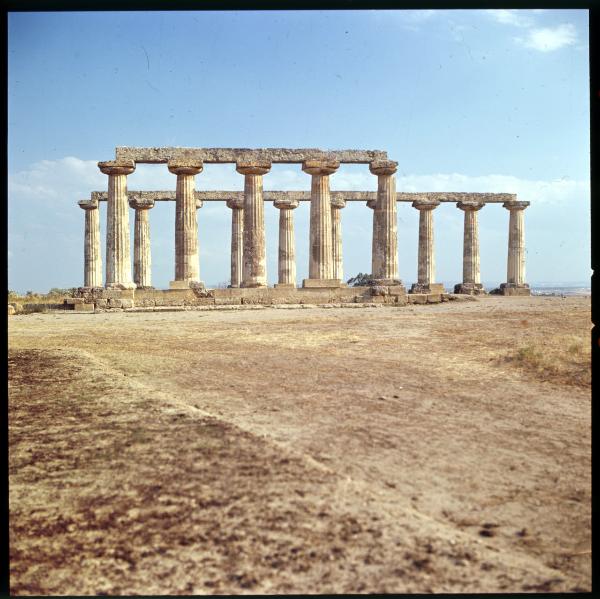 Basilicata - Bernalda - Area Archeologica del Metaponto - Tavole Palatine, o Tempio di Hera