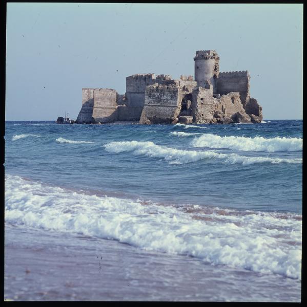 Calabria - Isola di Capo Rizzuto - Punta delle Castella, o Le Castella - Fortezza Aragonese - Mare - Spiaggia