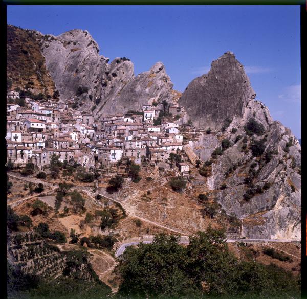 Basilicata - Castelmezzano - Speroni rocciosi - Veduta