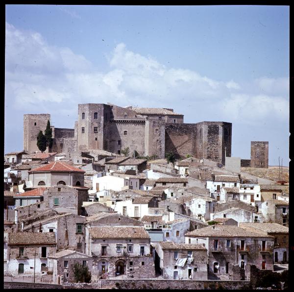 Basilicata - Melfi - Castello di Melfi - Case