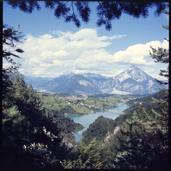 Friuli-Venezia Giulia - Lago di Verzegnis - Monte Amariana