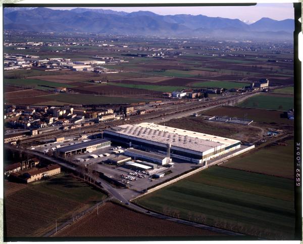 Rovato. Stabilimento Eural Gnutti. Veduta aerea.