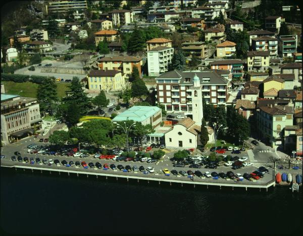 Campione d'Italia. Lungo lago. Galleria Civica (ex chiesa parrocchiale S. Zenone).