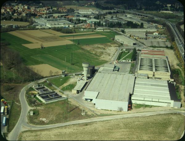 Como. Mantero Seta S.p.A. Stabilimento. Veduta aerea.