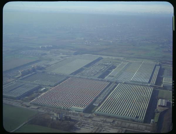 Arese. Stabilimento Alfa Romeo. Veduta aerea.