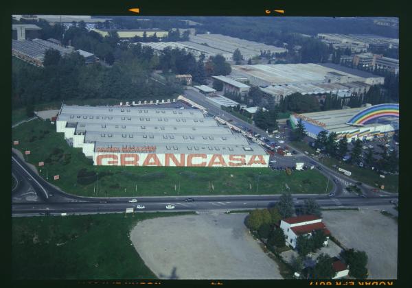 Legnano. Centro Commerciale Grancasa. Veduta aerea.