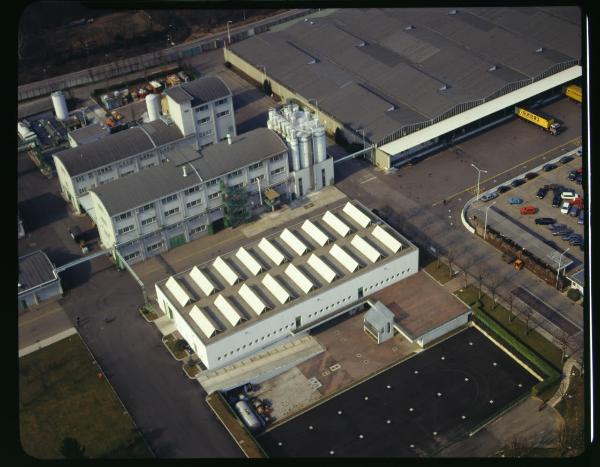 Garbagnate. Stabilimento Bayer. Veduta aerea.