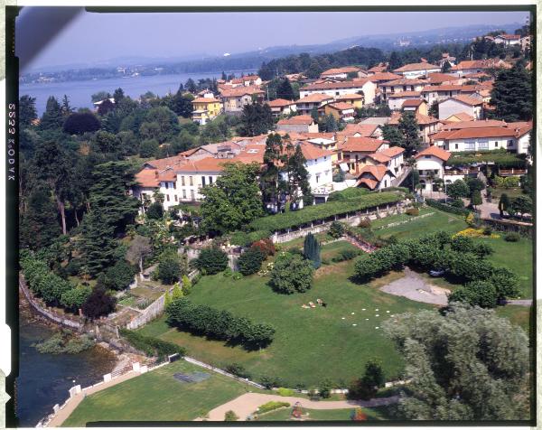 Ranco. Hotel del Sole. Veduta aerea.