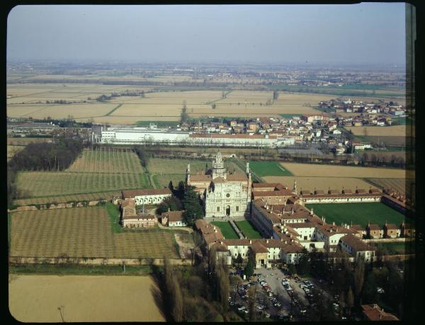 Pavia. Certosa di Pavia. Veduta aerea.