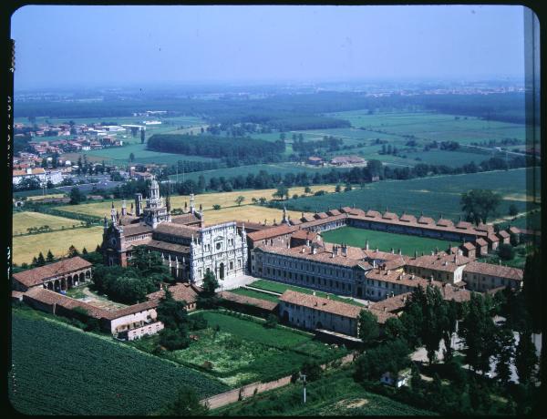 Pavia. Certosa di Pavia. Veduta aerea.