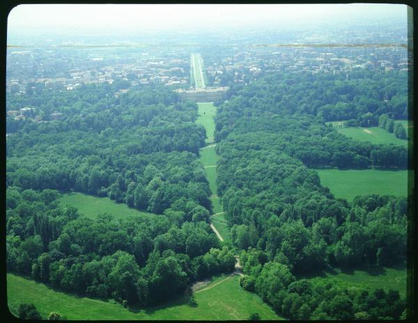 Monza. Parco di Monza. Villa Reale. Veduta aerea.