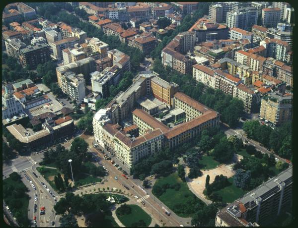 Milano. Clinica. Veduta aerea.