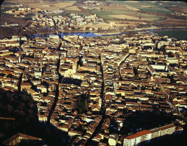 Lodi. Centro storico. Duomo. Veduta aerea.