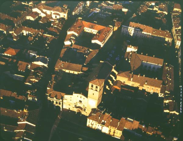 Lodi. Centro storico. Duomo. Veduta aerea.