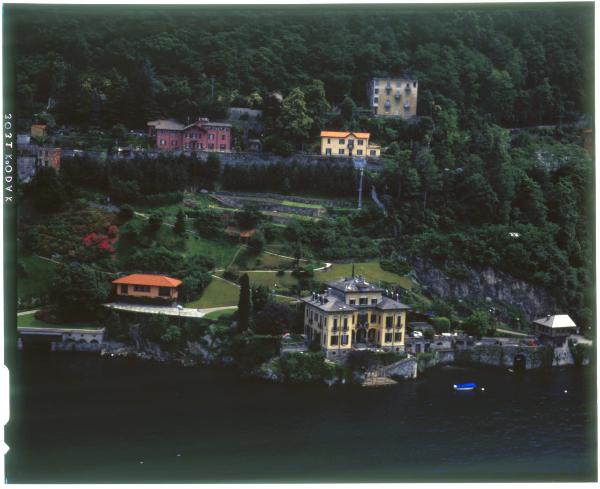 Como. Villa Cornaggia Medici. veduta aerea.