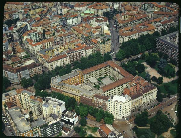 Milano. Clinica. Veduta aerea.