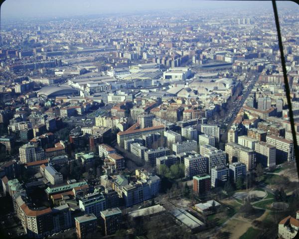 Milano. Fiera Campionaria. Veduta aerea.