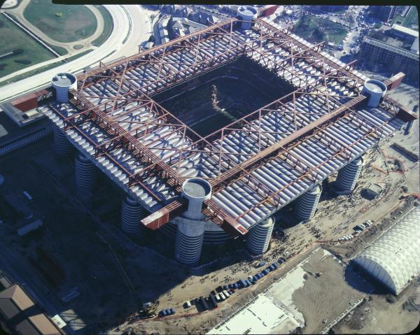 Milano. Stadio Meazza. Veduta aerea.