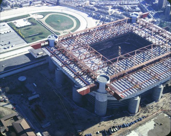 Milano. Stadio Meazza. Veduta aerea.