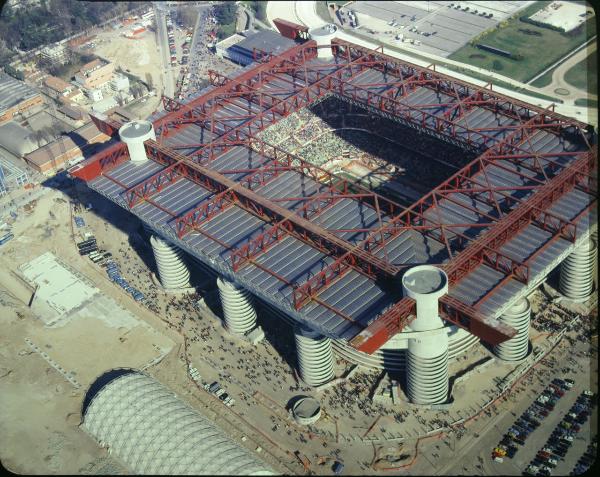 Milano. Stadio Meazza. Veduta aerea.