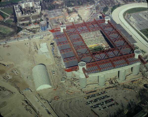 Milano. Stadio Meazza. Veduta aerea.