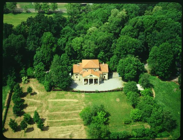 Monza. Cascina Costa Bassa. Parco. Veduta aerea.