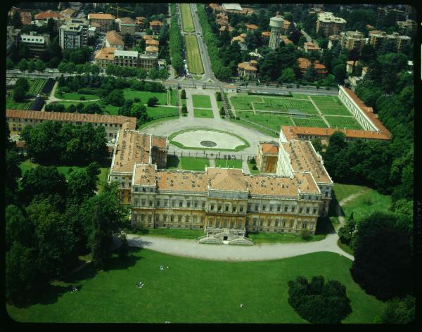 Monza. Parco di Monza. Villa Reale. Veduta aerea.