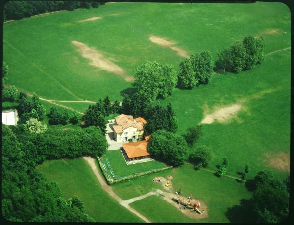 Monza. Parco. Cascina del Sole. Veduta aerea.