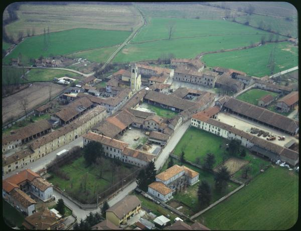 Corneliano Bertario. Panorama. Veduta aerea.