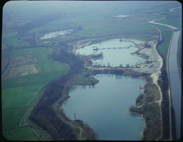 Truccazzano. Cave Comparini. Veduta aerea.