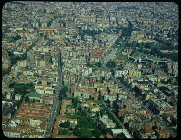 Milano. Zona 19. Veduta aerea.