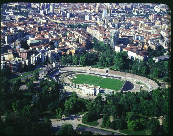 Milano. Parco Sempione. Arena Civica. Veduta aerea.